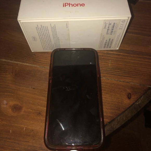 Iphone Xr Red - Picture 1 of 3